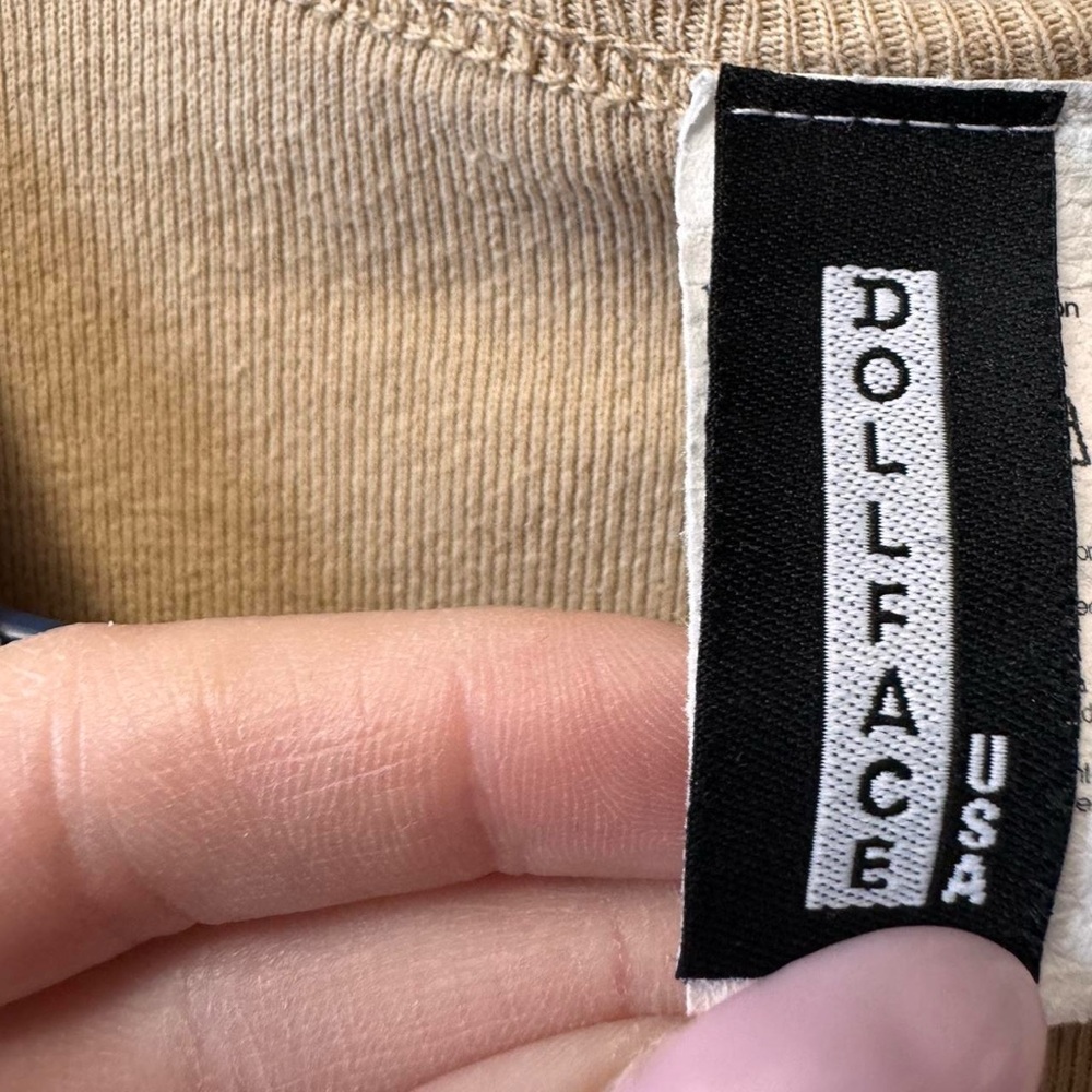 ❌SOLD❌ Vintage Y2K Dollface Varsity Star pink and tan baby tee - Picture 4 of 5